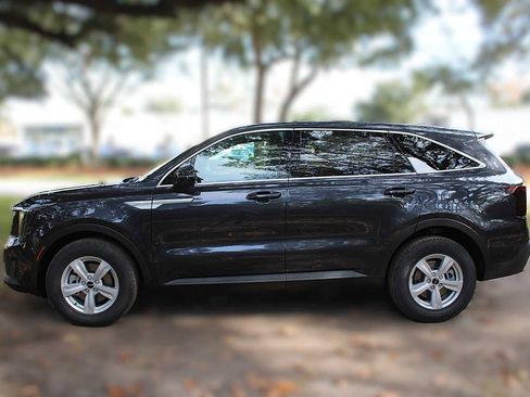 New 2026 Kia Sorento LX image 14