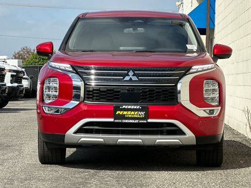 Used 2024 Mitsubishi Outlander SE FWD image 9