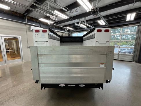 Used 2018 Ford F150 XL w/ Equipment Group 101A Mid RWD image 4