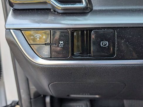 Used 2024 Kia Sportage EX image 37