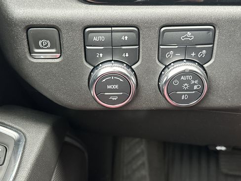 Used 2024 GMC Sierra 1500 Elevation w/ X31 Off-Road Package image 27