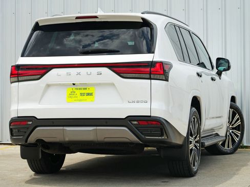Used 2023 Lexus LX 600 Luxury w/ Appearance Package image 5