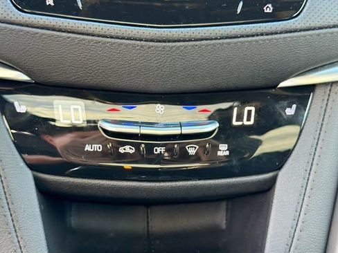 Used 2024 Cadillac XT6 Luxury FWD image 33