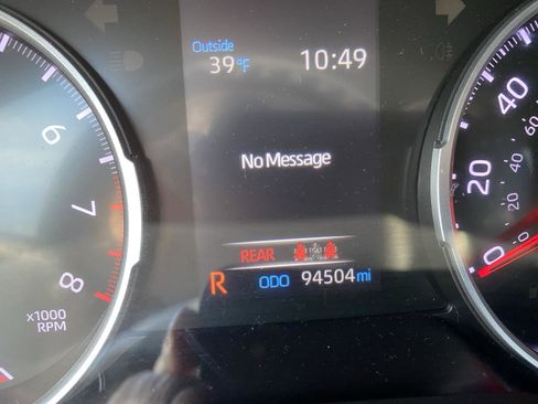 Used 2021 Toyota RAV4 LE image 22