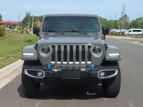 Used 2023 Jeep Wrangler Unlimited Sahara w/ Cold Weather Group image 16