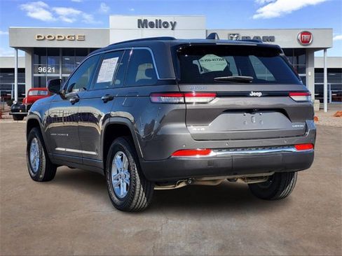 Certified 2025 Jeep Grand Cherokee Laredo image 4