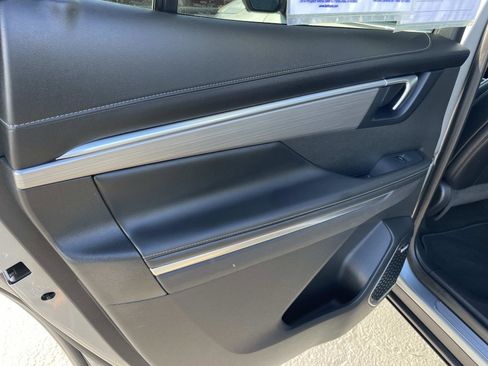 Used 2025 Buick Enclave Preferred image 27