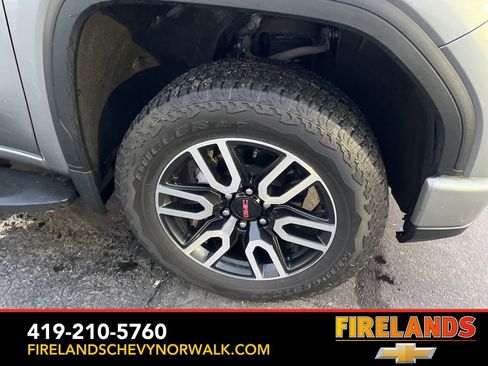 Used 2023 GMC Sierra 1500 AT4 w/ AT4 Preferred Package image 21