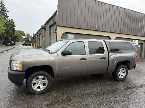 Used 2013 Chevrolet Silverado 1500 W/T w/ Skid Plate Package AWD/4WD image 3