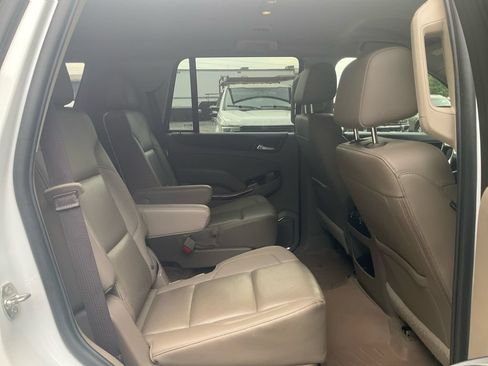 Used 2019 GMC Yukon SLT w/ HD Trailering Package RWD image 13