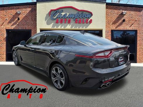 Used 2020 Kia Stinger GT-Line RWD image 9