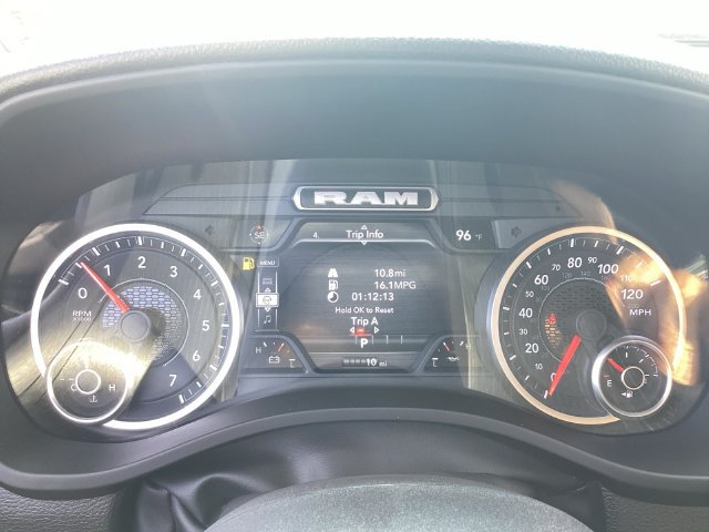 New 2026 RAM 1500 Express AWD/4WD image 19