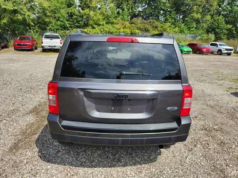Used 2015 Jeep Patriot Sport w/ Power Value Group FWD image 6