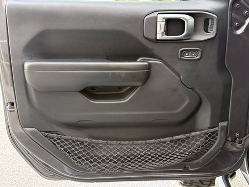 Used 2020 Jeep Wrangler Sport image 39