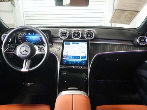 Used 2026 Mercedes-Benz C 300 4MATIC Sedan image 14