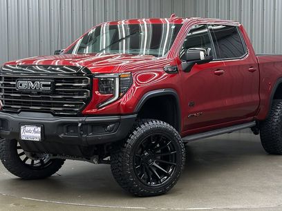 Used 2026 GMC Sierra 1500 AT4X w/ LPO, Black Badging Package