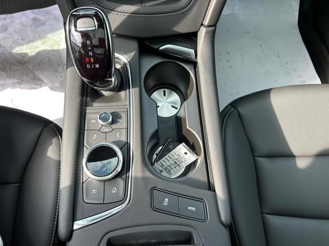 New 2025 Cadillac XT6 Luxury w/ LPO, Floor Liner Package AWD/4WD image 17