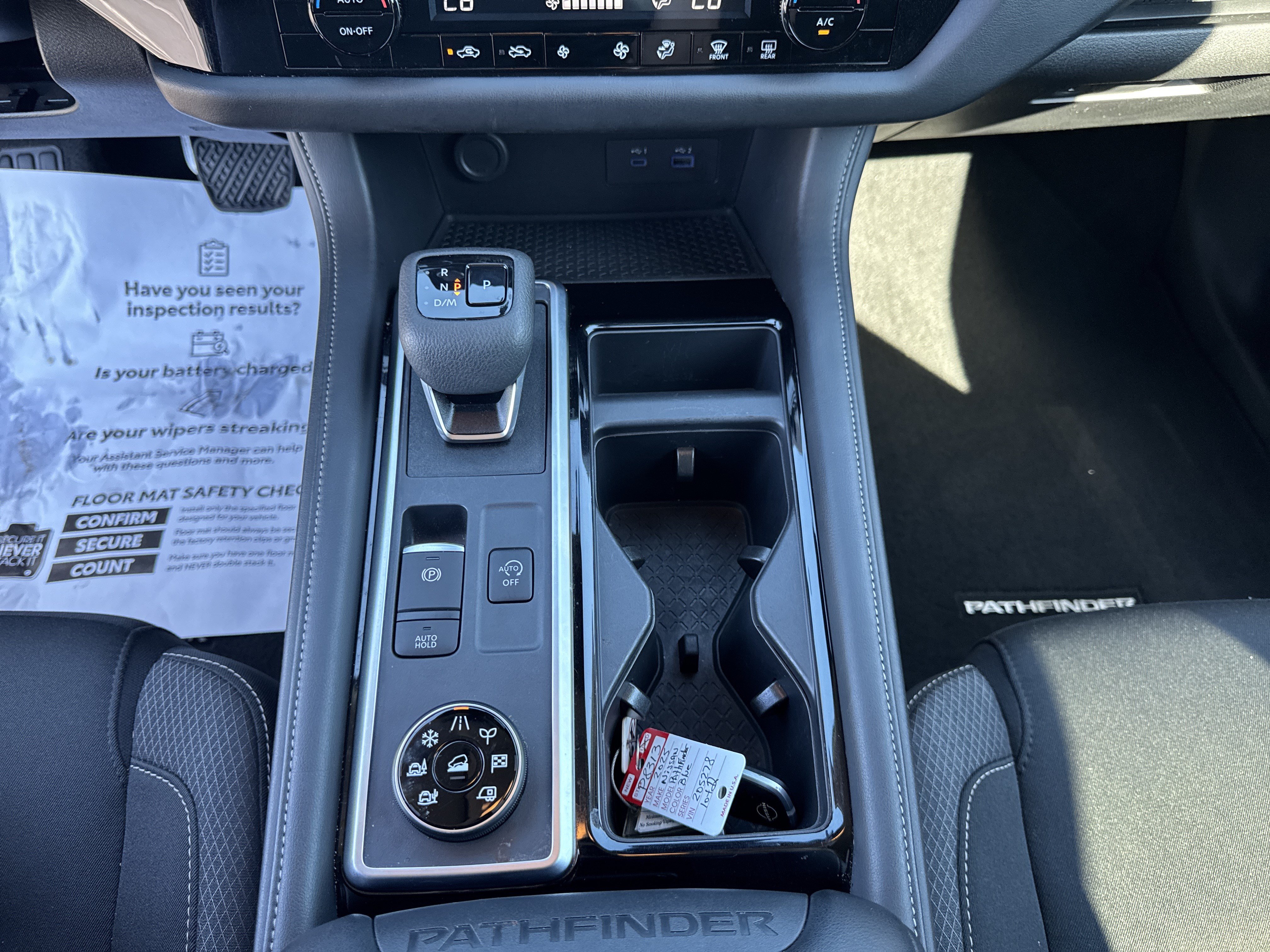 Used 2025 Nissan Pathfinder SV AWD/4WD image 20