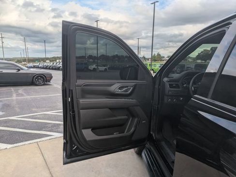 Used 2023 Chevrolet Tahoe RST image 9