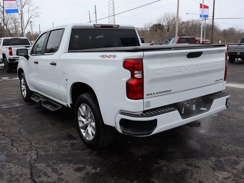 Used 2023 Chevrolet Silverado 1500 Custom image 3