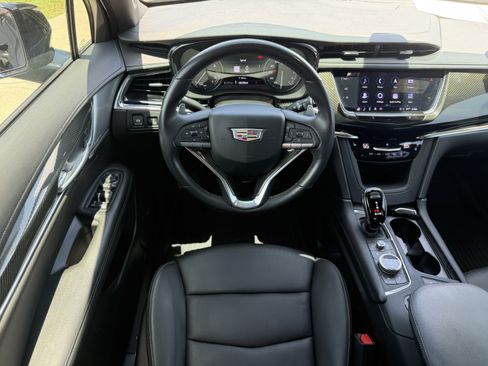 Used 2021 Cadillac XT6 Sport AWD/4WD image 14