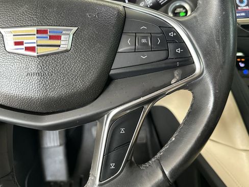Used 2017 Cadillac XT5 Premium Luxury w/ Advanced Security Package FWD image 20