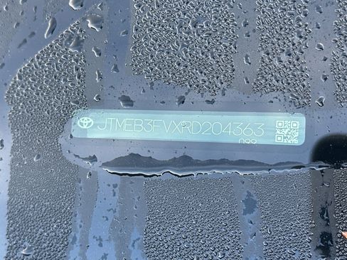 Used 2024 Toyota RAV4 XSE w/ Weather Package image 9