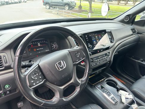 Used 2022 Honda Passport TrailSport image 21