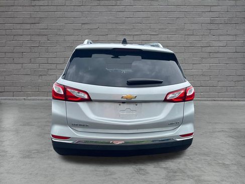 Used 2018 Chevrolet Equinox LT w/ Sun & Infotainment Package AWD/4WD image 4