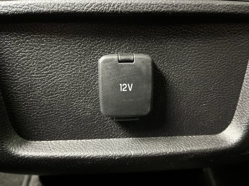 Used 2018 Ford Edge SE image 10