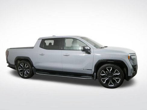 Used 2024 GMC Sierra EV Denali AWD/4WD image 2