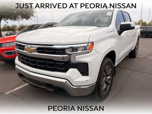 Used 2022 Chevrolet Silverado 1500 LT RWD image 1