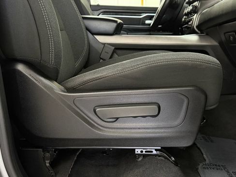 Used 2019 RAM 1500 Big Horn AWD/4WD image 33