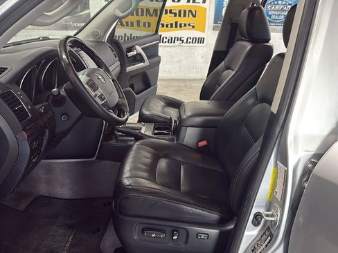 Used 2013 Toyota Land Cruiser AWD/4WD image 10