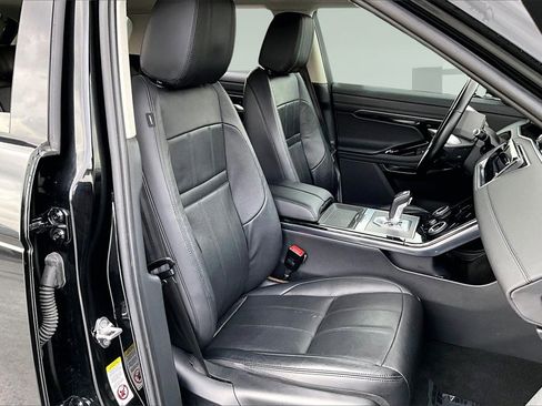 Used 2020 Land Rover Range Rover Evoque SE image 27