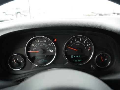 Used 2018 Jeep Wrangler Unlimited Sahara w/ Max Tow Package image 15