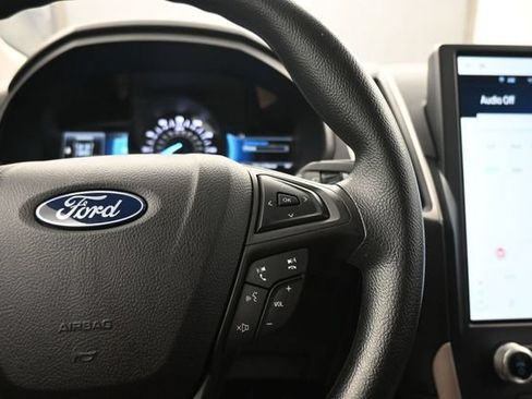 Used 2023 Ford Edge SE AWD/4WD image 16
