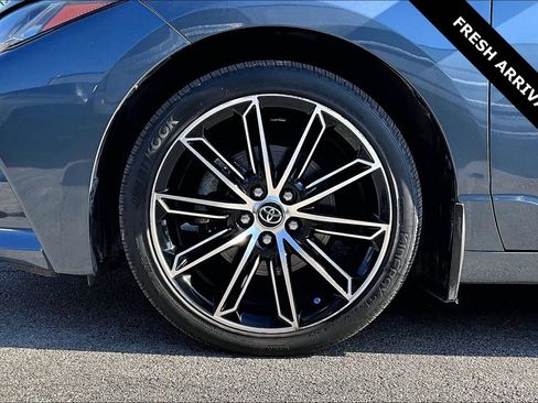 Used 2019 Toyota Avalon Touring w/ Advanced Safety Package image 33