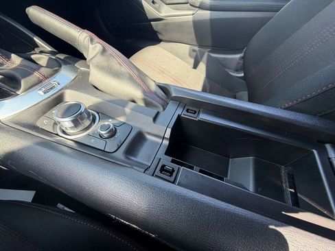 Used 2016 MAZDA MX-5 Miata Club image 11