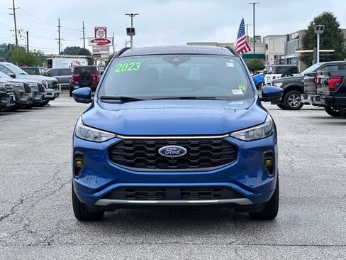 Certified 2023 Ford Escape ST-Line Select w/ Tech Pack #2 AWD/4WD image 2