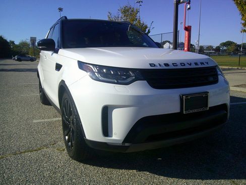 Used 2018 Land Rover Discovery HSE image 43