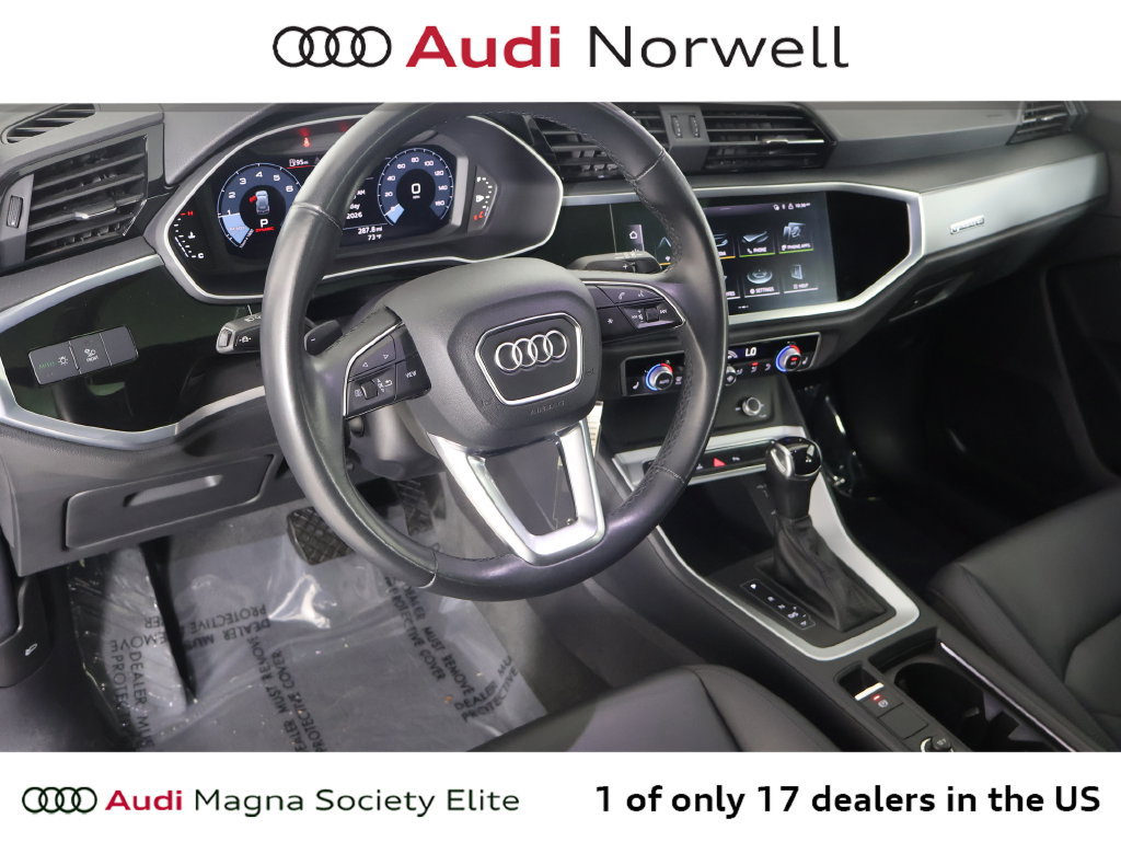 Used 2023 Audi Q3 2.0T Premium AWD/4WD image 2