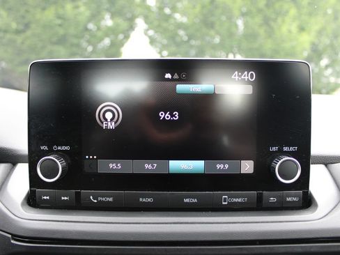 Used 2025 Honda Accord SE image 25