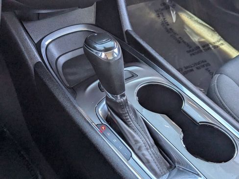 Used 2020 Chevrolet Malibu LT image 27