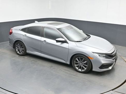 Used 2019 Honda Civic EX image 2