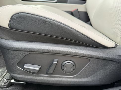 Used 2023 Kia Sportage EX FWD image 19