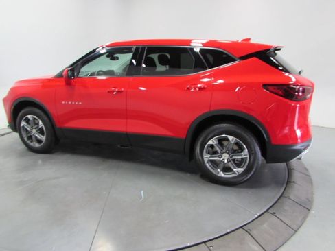 Used 2024 Chevrolet Blazer LT image 4
