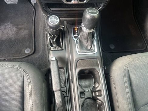 Used 2020 Jeep Wrangler Unlimited Sport AWD/4WD image 19
