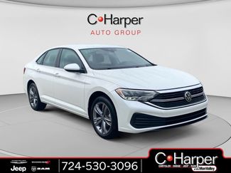 Used 2023 Volkswagen Jetta SE FWD video 1
