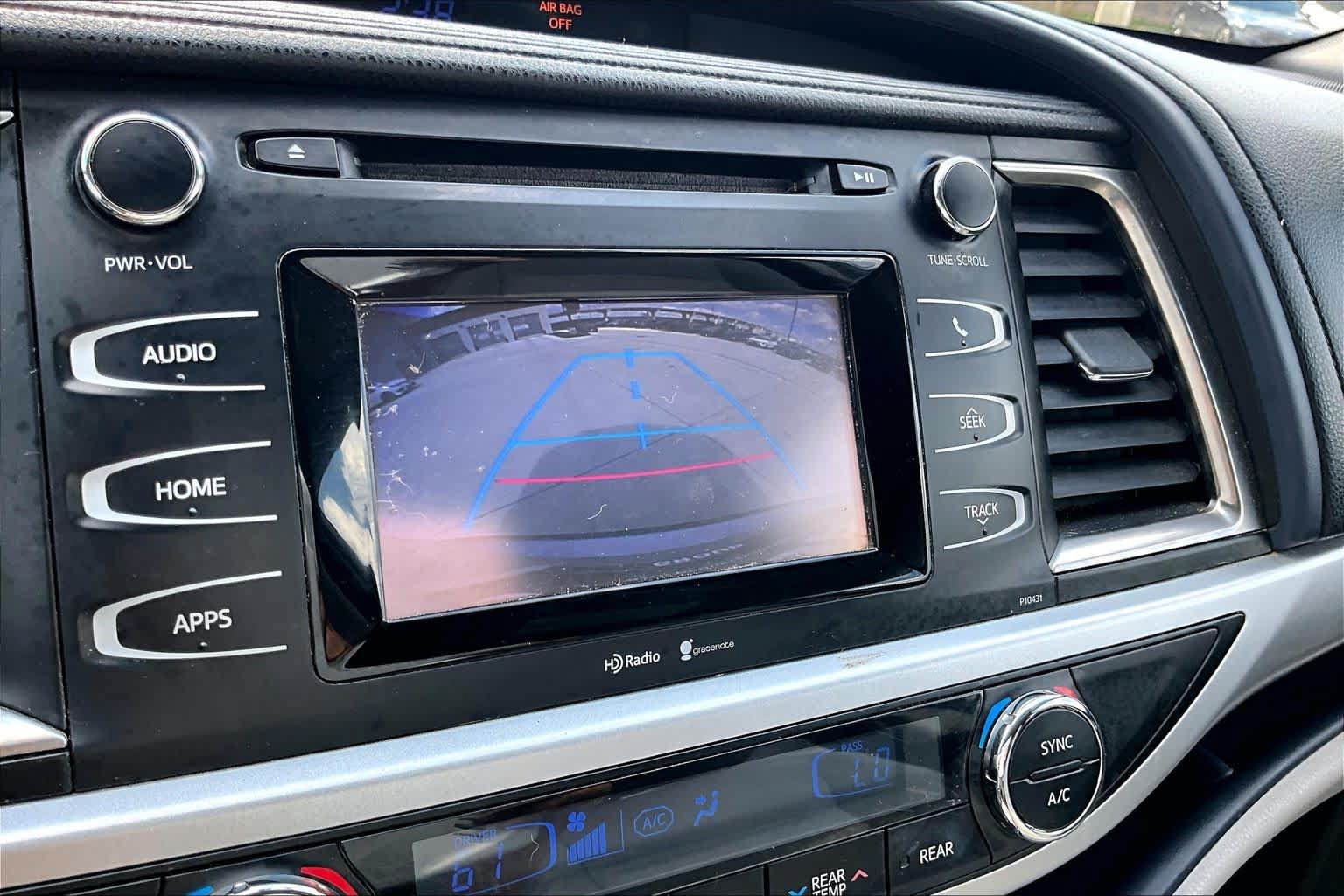 Used 2014 Toyota Highlander Plus AWD/4WD image 24
